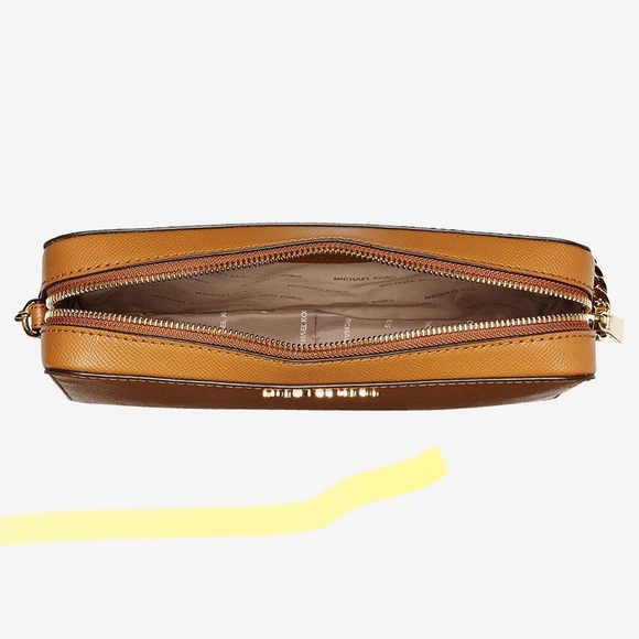 Michael Kors large East/West crossbody - Picture 5 of 5